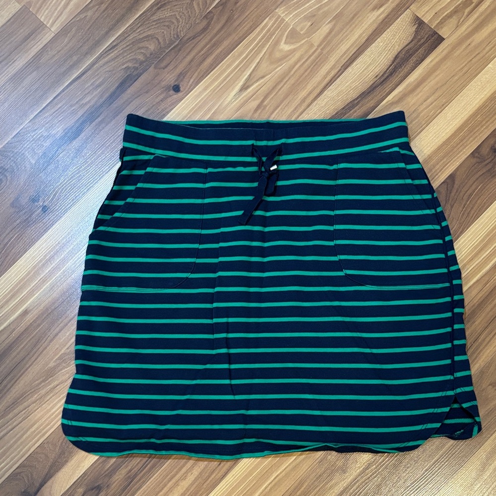 Chic Black and Green Striped Mini Skirt